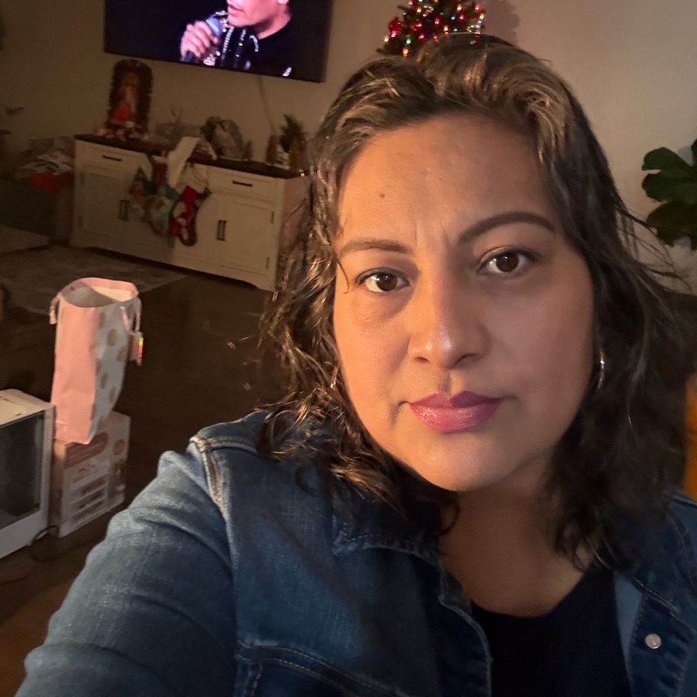 Meet your Posher, Juana